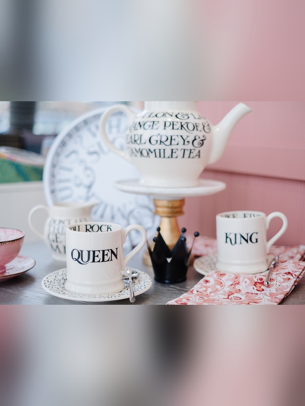 Emma Bridgewater Black Toast King & Queen Set‎ of 2 1/2 Pint Mugs